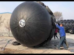 گلگیر لاستیکی یوکوهاما هیدروپنوماتیک با استاندارد بازرسی ISO 2.5*4 متر با لاستیک های مشکی