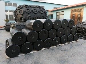 کیفیت گلگیر قایق اسکله دریایی با فوم شناور مشکی پلی اورتان کارخانه