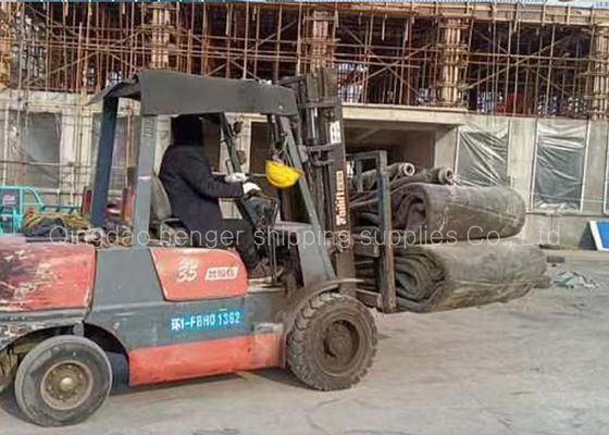 کیفیت گواهی DNV 1.8x12m کیسه هوا لاستیکی پنوماتیک دریایی برای راه اندازی کشتی کارخانه