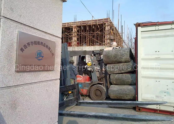 کیفیت گواهی DNV 1.8x12m کیسه هوا لاستیکی پنوماتیک دریایی برای راه اندازی کشتی کارخانه