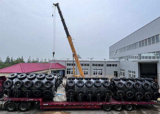 کیفیت گلگیر با فوم شناور EVA با لاستیک زنجیری گلگیر جامد eVA مشکی کارخانه