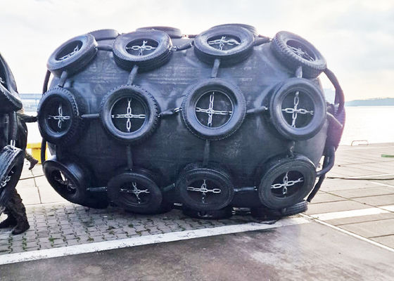 کیفیت فندرهای پنوماتیک دریایی لاستیکی طبیعی برای لنگر انداختن کشتی کارخانه