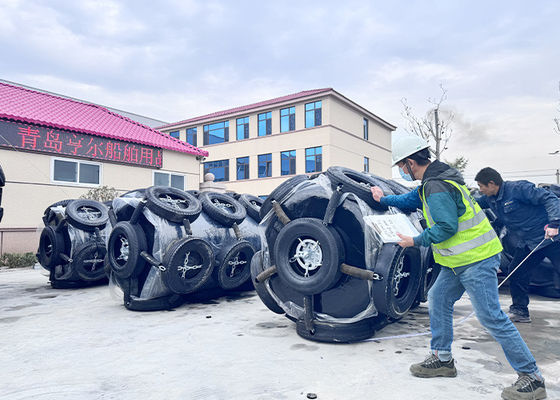 کیفیت عملکرد بالا قابل تنظیم STS STD فوم پر Fenders مقاومت به تصادف کارخانه