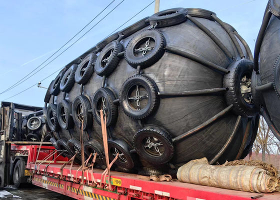 کیفیت عملکرد بلند مدت پنوماتیک لاستیکی یوکوهاما برای عملیات کشتی به کشتی کارخانه