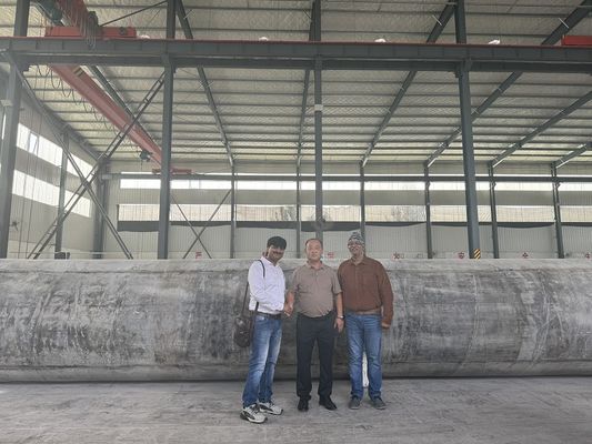 کیفیت کیسه هوای لاستیکی دریایی سفارشی برای نجات کشتی و کیسه های بالابر کارخانه