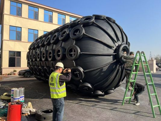 کیفیت کارایی سیلانگر سیاه پنوماتیک مارین فندرها کارخانه