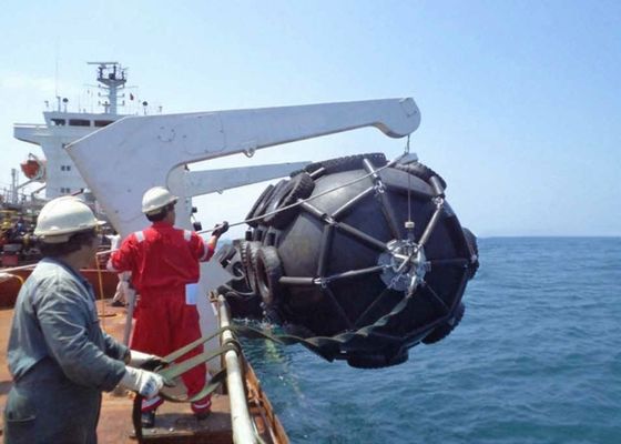 کیفیت 0.05 مگاپاسکال 0.08 مگاپاسکال مجهز به گیربکس لاستیکی دریایی، هوادهی هوای خوب گلگیرs شناور یدک کش شناور کارخانه