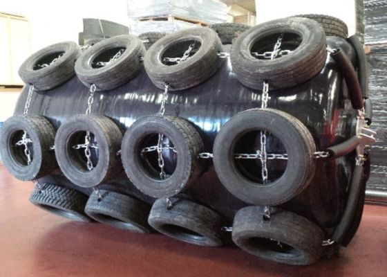 کیفیت ISO 17357 Certified EVA Foam Filled Fender with Customizable Density 70-110kg/m³ and 0.5m-4.8m Diameter for Marine Use کارخانه
