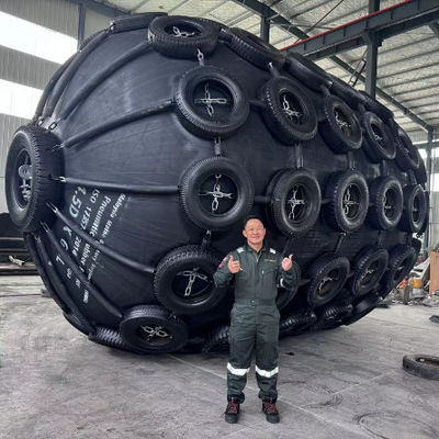 کیفیت 0.5*1m-4.8*12m پنوماتیک لاستیک Fender برای ساحل کارخانه