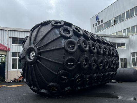 کیفیت طول عمر طراحی 8 تا 15 سال، سپر شناور بادی اسکله، دوام بالا، حفاظت سنگین اسکله شناور برای قایق ها کارخانه