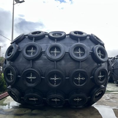 کیفیت اندازه های سفارشی فندر لاستیکی پنوماتیک صدور گواهینامه ISO17357 با فشار 50kpa و 80kpa برای کاربردهای دریایی کارخانه