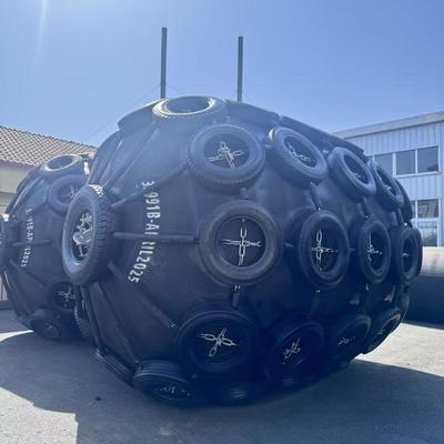 کیفیت CCS/BV/LR/DNV Certified High-Quality Black Pneumatic Rubber Fender – Ideal for STS/STD Marine Operations کارخانه