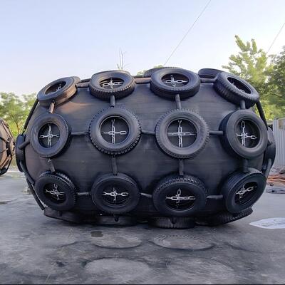 کیفیت فندر لاستیکی پنوماتیک گواهینامه ایزو 17357 با فشار 50kpa و 80kpa و اندازه های سفارشی 0.3-4.8M کارخانه