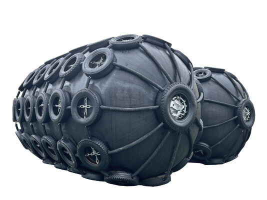 کیفیت دریچه ایمنی شامل پنوماتیک لاستیک Fender ارائه مقاومت در برابر آب و هوا و ضد برخورد نوع رولر محافظ برای ایمنی کشتی لنگر کارخانه