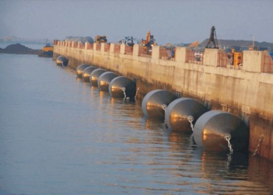 کیفیت High Density Foam Core Foam Filled Fender with High Energy Absorption Capacity and Positive Buoyancy for Marine Protection کارخانه