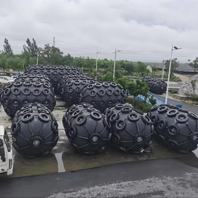 کیفیت Heavy Duty Pneumatic Rubber Fender Inflatable Yokohama Type Fender for Protection of Large Oil Tankers and Gas Carriers کارخانه