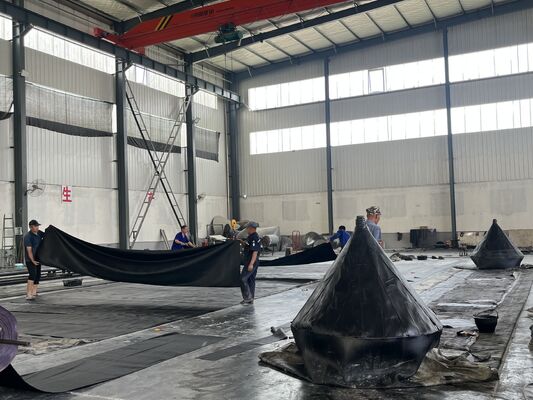 کیفیت Marine Rubber Airbag with High Grip Surface Pattern for Stable Shipyard Positioning in 0.8-3 M Diameter and 4-25 M Length کارخانه