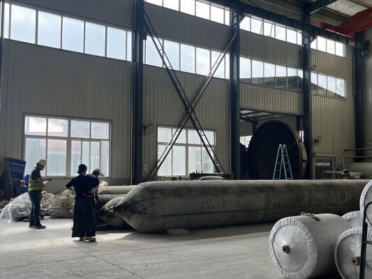 کیفیت Marine Rubber Airbag with Stainless Steel Mounting Hardware for Corrosion Free Installation and 0.8-3 M Diameter کارخانه