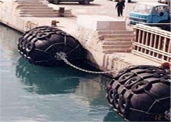 کیفیت گلگیر لاستیکی پنوماتیک دریایی با طول 9 متر 50kPa 80kPa کارخانه