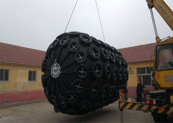 کیفیت لاستیک دریایی پنوماتیک لاستیکی طبیعی با دوام 0.05MPa و 0.08MPa برای اسکله و کشتی ها کارخانه