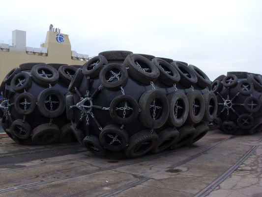 کیفیت Marine Iso 17357 Certified Yokohama Rubber Fender 50kpa D1.5M * L3.0M کارخانه