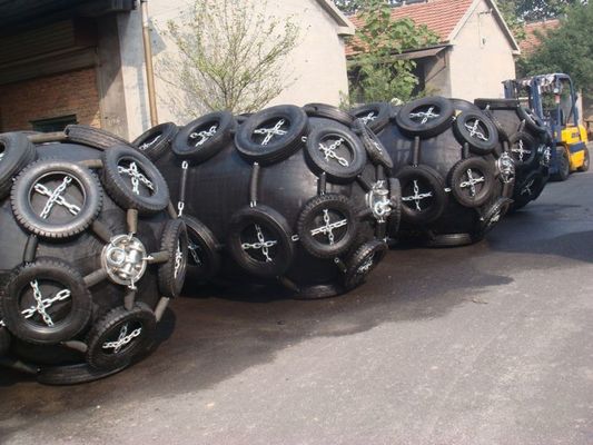 کیفیت گواهینامه پنوماتیک نوع قایق حفاظتی Vship Salvage Marine Rubber Fenders کارخانه
