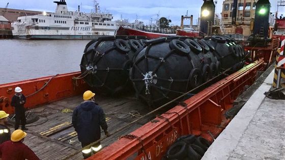 کیفیت 50KPA اندازه D2.5*L4 قایق شناور بادی لاستیکی بادی لاستیکی کارخانه