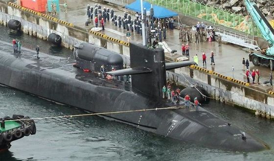 کیفیت تایپ Ⅵ هیدرو پنوماتیک نوع فندر کشتی های دریایی لاستیک پنوماتیک لاستیکی زنجیره ای کارخانه