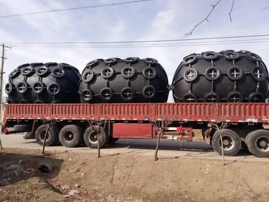 کیفیت فندر لاستیکی پنوماتیک دریایی با فندر گالوانیزه فنر تایر کشتی Yokohama کارخانه