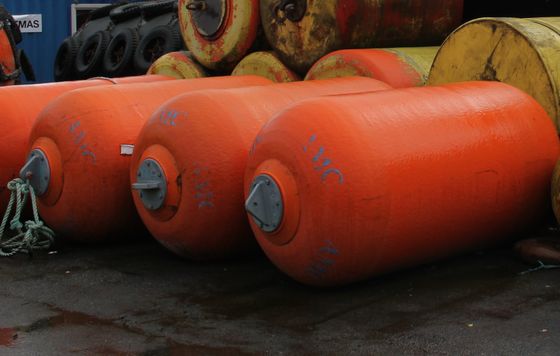 کیفیت فندر لاستیکی استوانه ای Fender Fond Floam Fond Floam Filed Fold Floam کارخانه