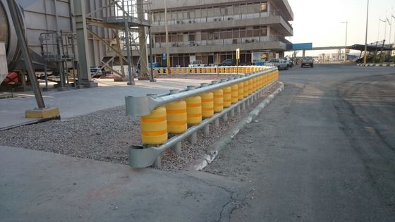 کیفیت ایمنی ترافیک Eva Buckets Rolling Anti Crash Guardrail Road Roller Barrier کارخانه