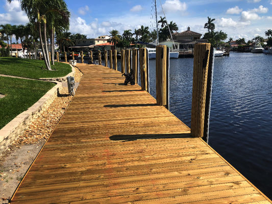 کیفیت گلگیر فوم اسکله پلی اورتان برای محافظت از قایق کارخانه